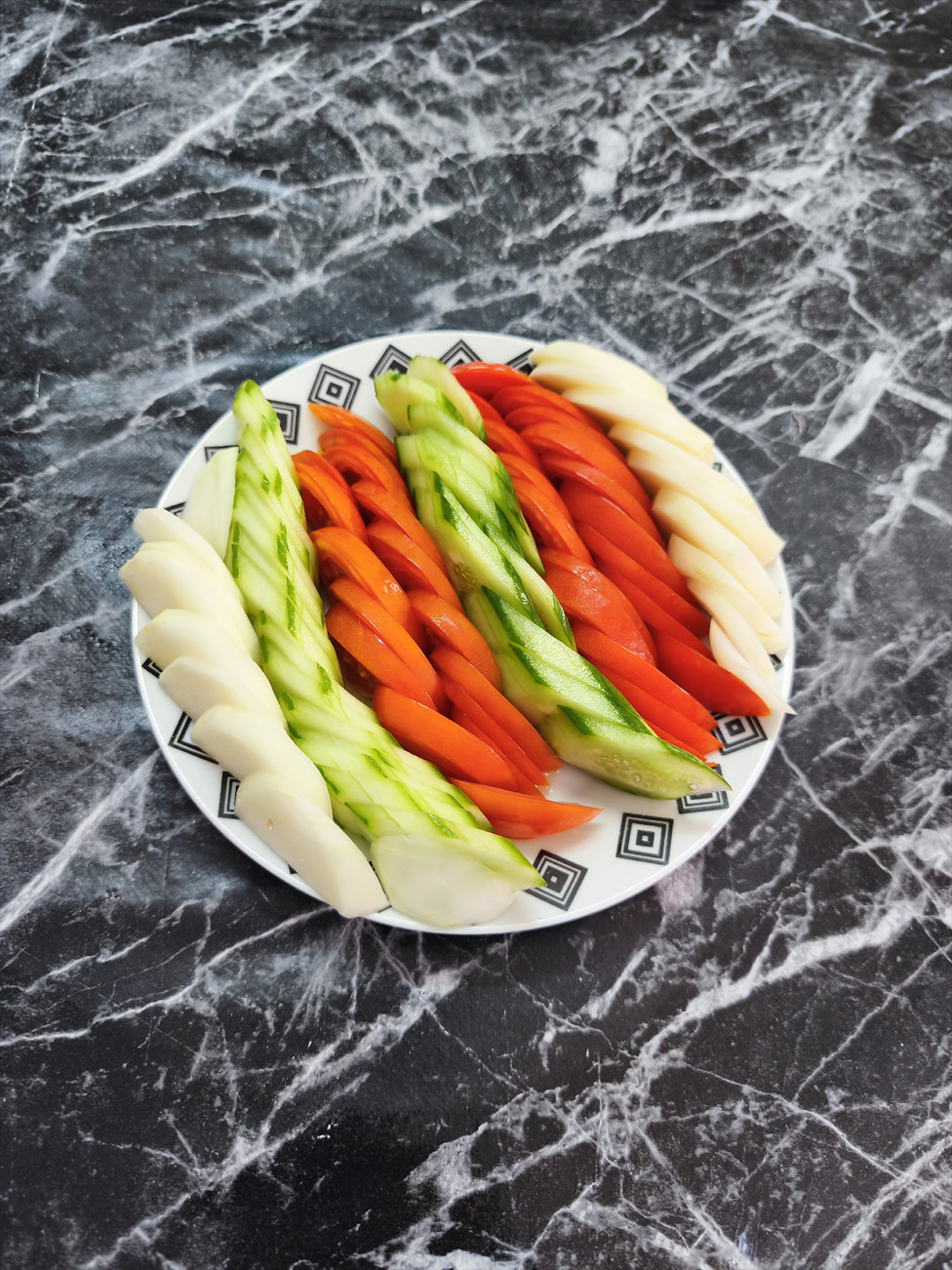 מגש פינוק L עד 12 אנשים